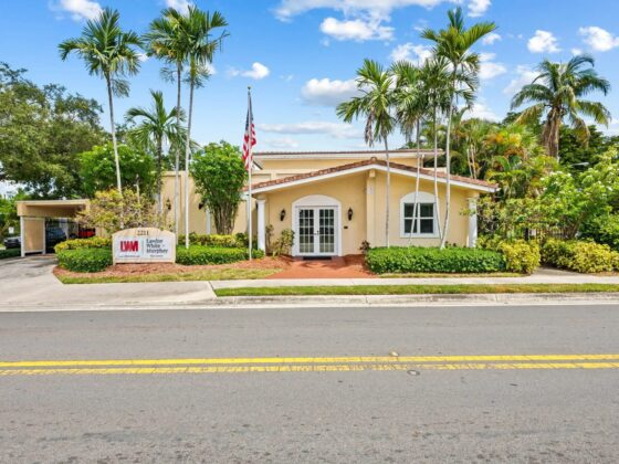 2211 Davie Blvd freestanding office building for sale in Fort Lauderdale, FL