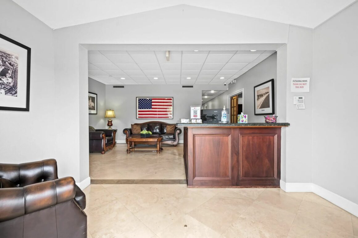 Lobby and front desk at 2211 Davie Blvd